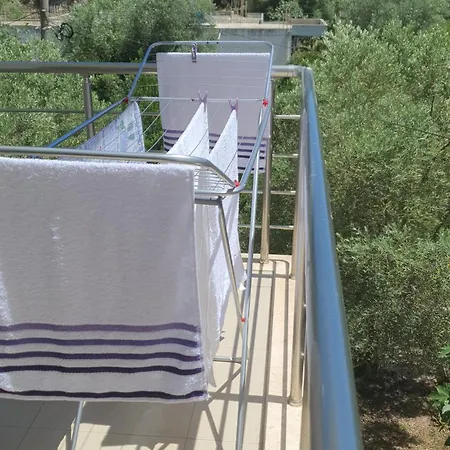 Appartement Potam 1 *